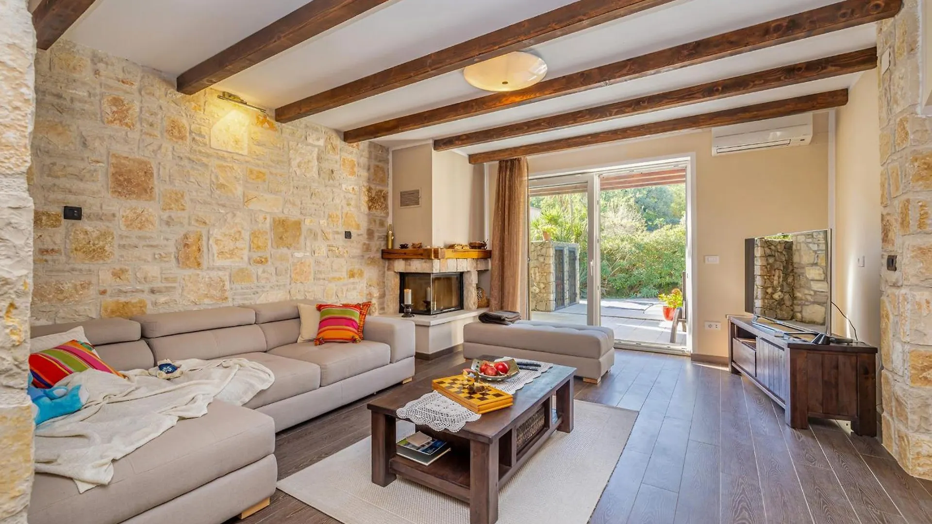 Holiday House Seascape I With Private Pool And Spacious Garden 말린스카 0*,  크로아티아