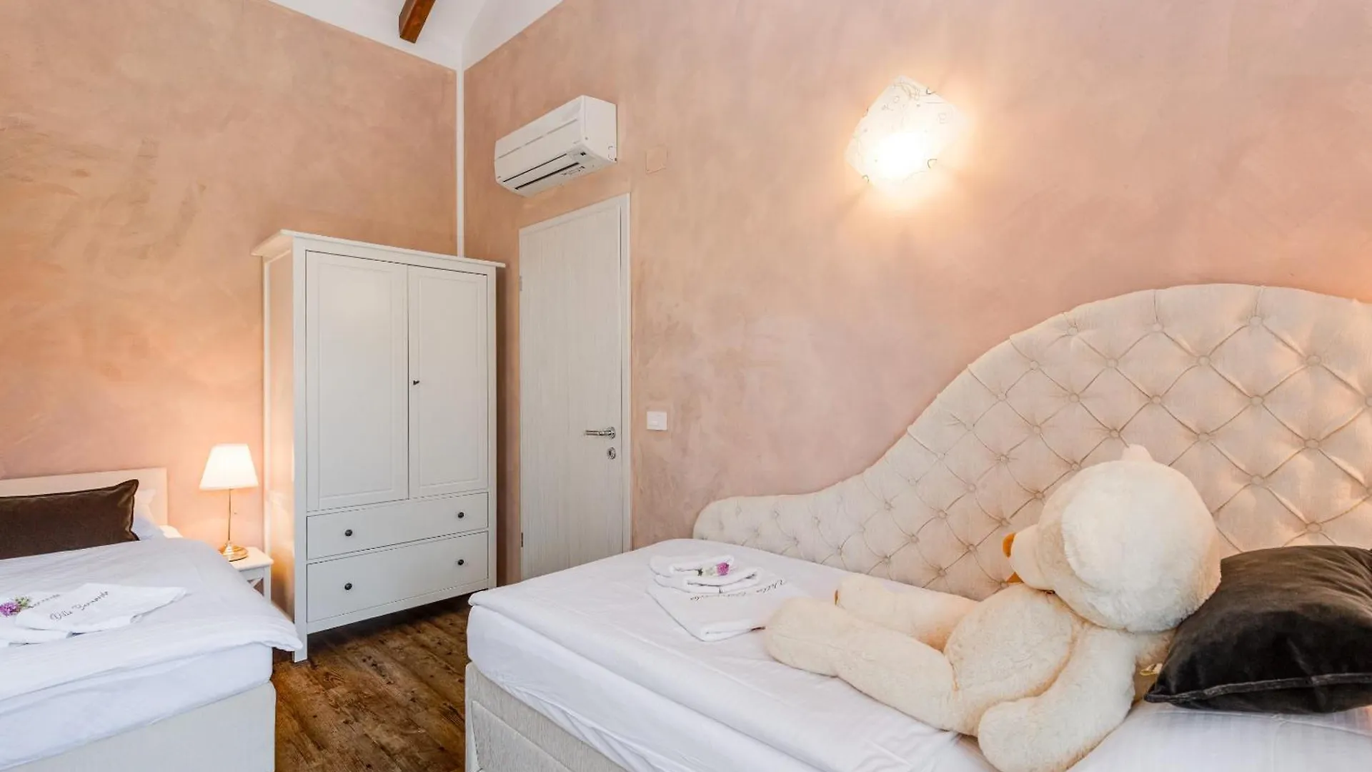 Holiday House Seascape I With Private Pool And Spacious Garden Malinska Casa vacanze